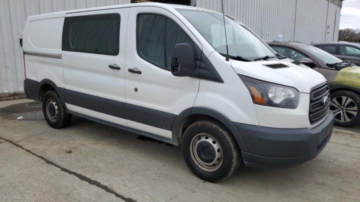 Ford TRANSIT T-150 2017
