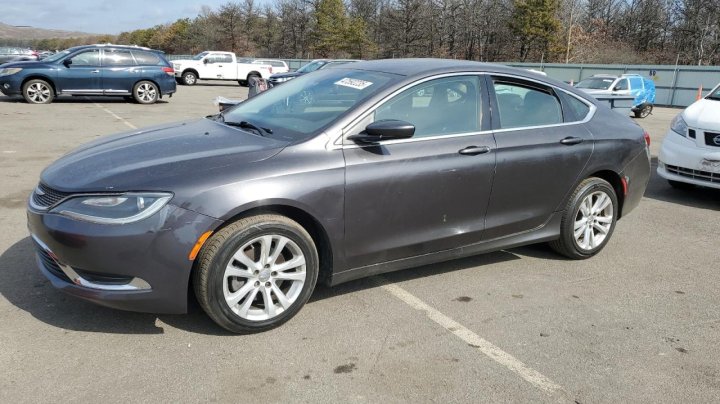CHRYSLER 200 LIMITED 2016