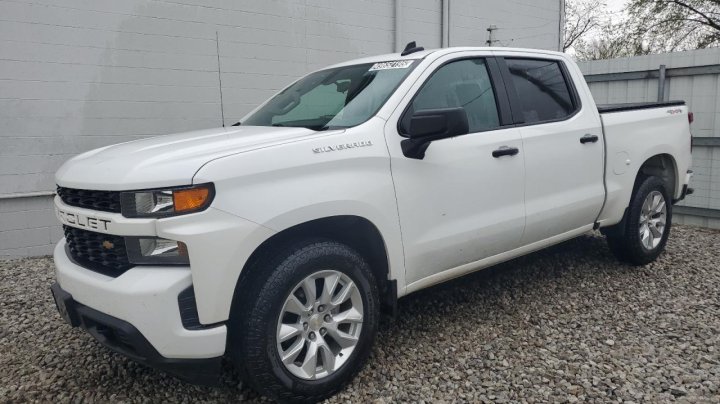 Chevrolet Silverado K1500 CUSTOM 2019