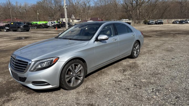 Mercedes-Benz S-Class 550 2015
