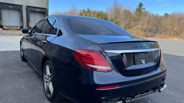 Mercedes-Benz E-Class 300 4MATIC 2017