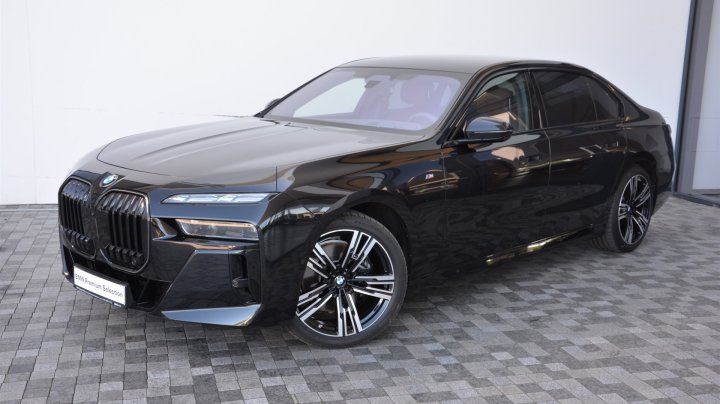 BMW 7 Series 740d xDrive 2025