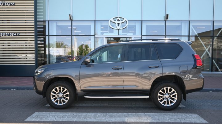 Toyota Land Cruiser Prado Prestige 2018