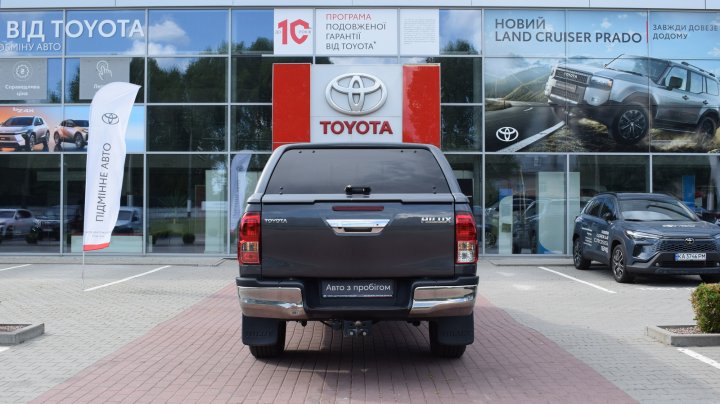 Toyota Hilux Comfort 2023