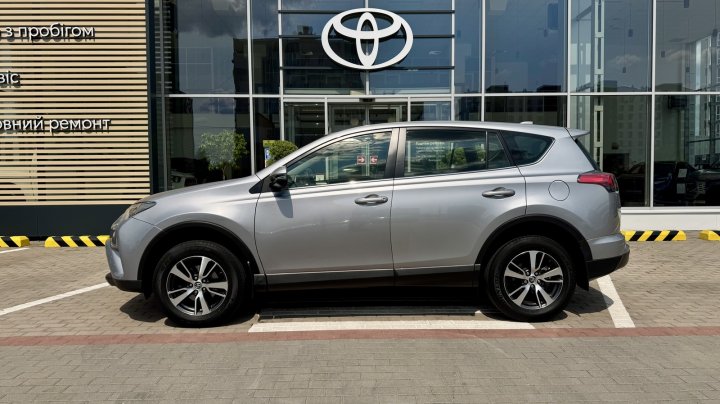 Toyota RAV4 Live 2018