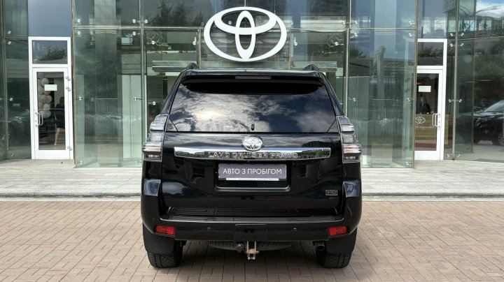Toyota Land Cruiser Prado Prestige 2016