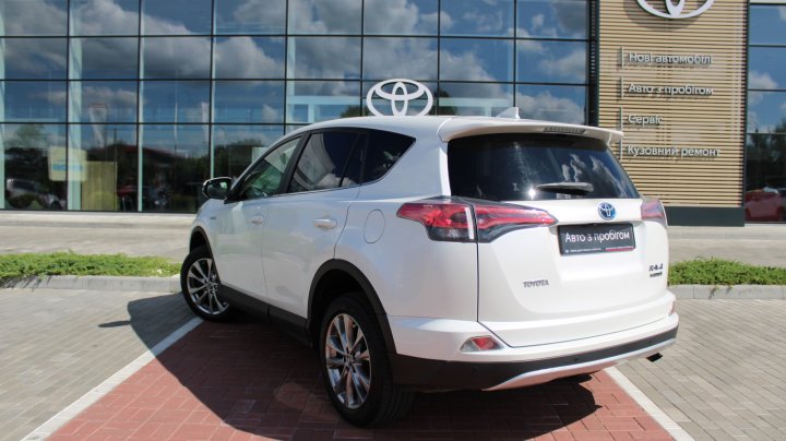 Toyota RAV4 2015