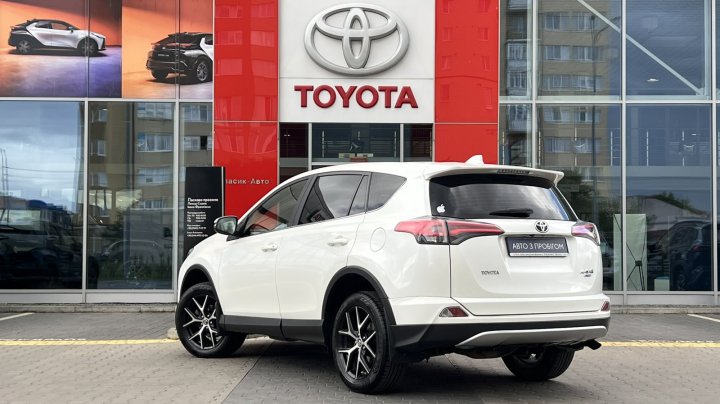 Toyota RAV4 2015