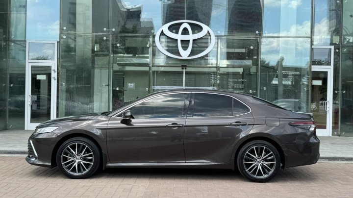 Toyota Camry Prestige+ 2021