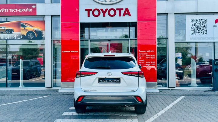 Toyota Highlander Premium 2022