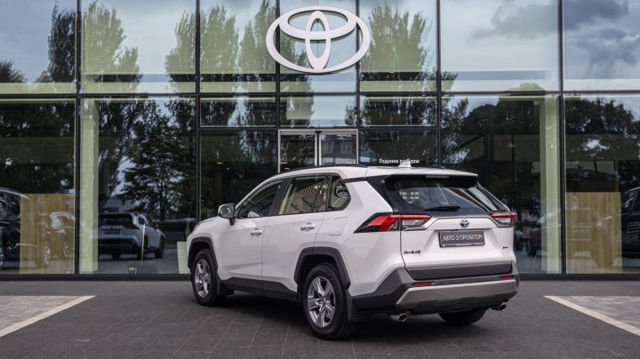 Toyota RAV4 Active + 2024