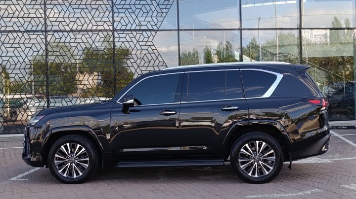 Lexus Lx Luxury 2023