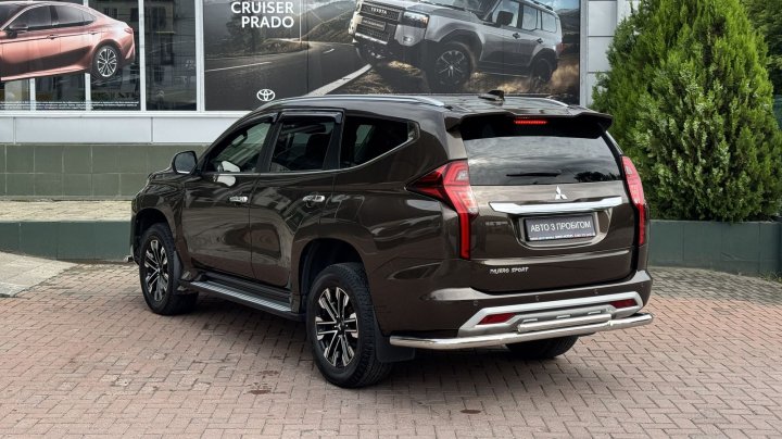 Mitsubishi Pajero Sport Lounge 2021