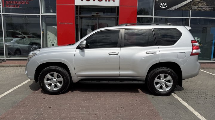 Toyota Land Cruiser Prado Comfort 2014