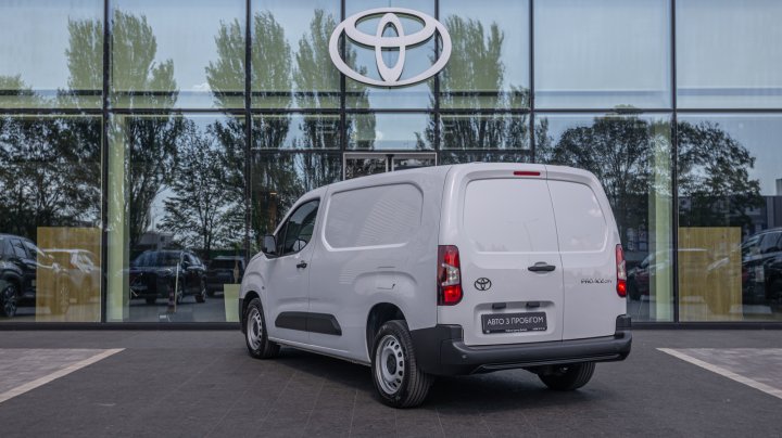 Toyota Proace City Business 2025