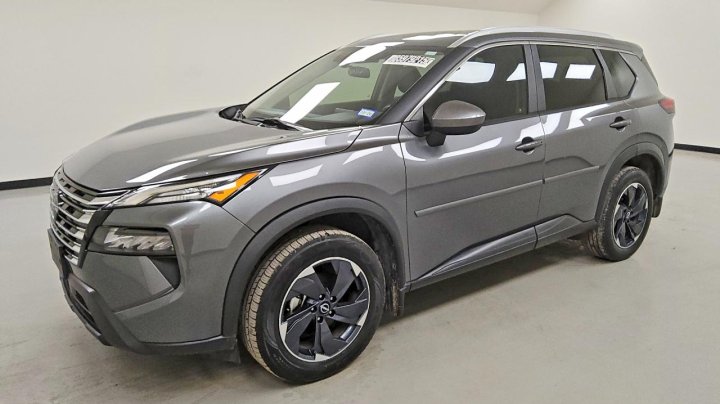 Nissan ROGUE  2024
