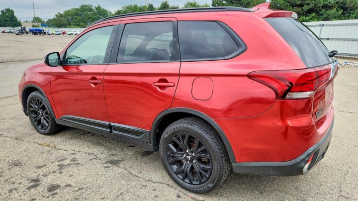 Mitsubishi Outlander  2018