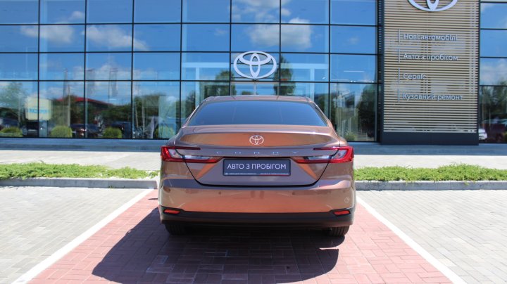 Toyota Camry Comfort 2025