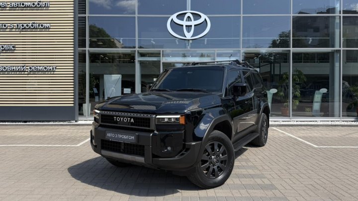 Toyota Land Cruiser Prado Prestige 2024